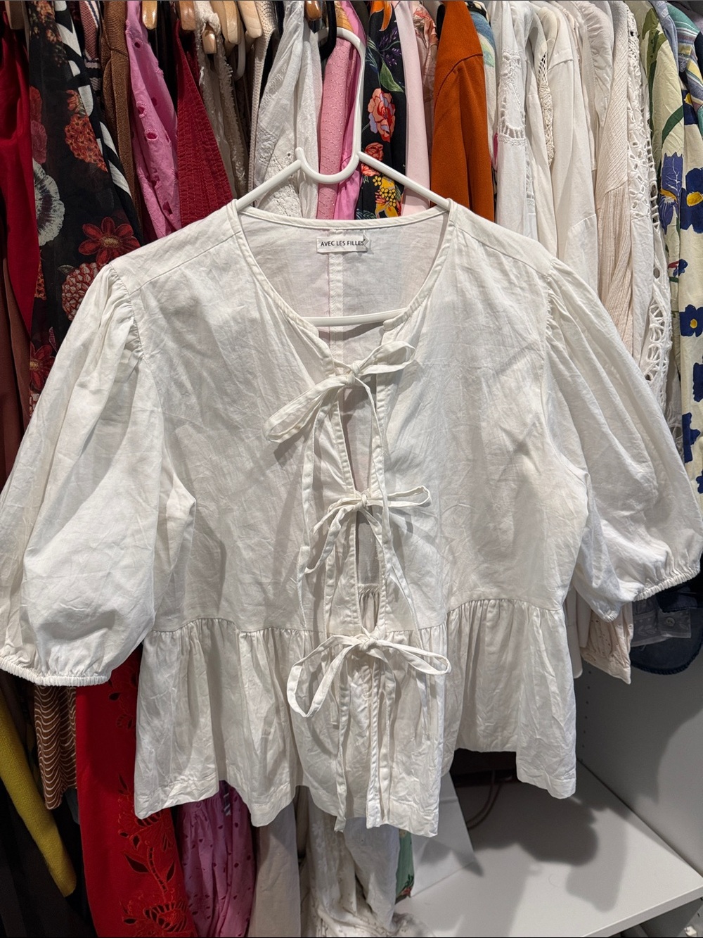 Avec Les Filles White Tie-Front Peasant Top- M